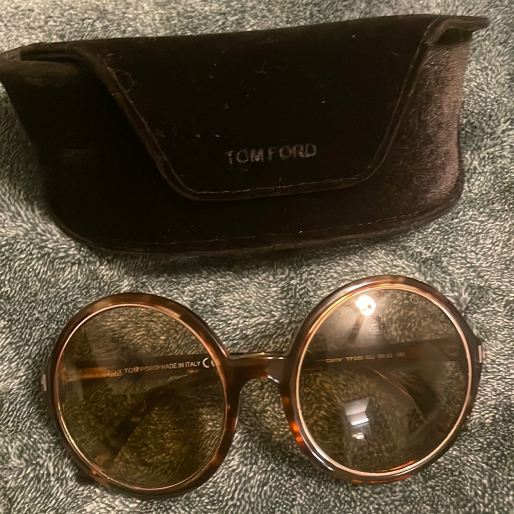 Tom Ford Shades Brown and Round